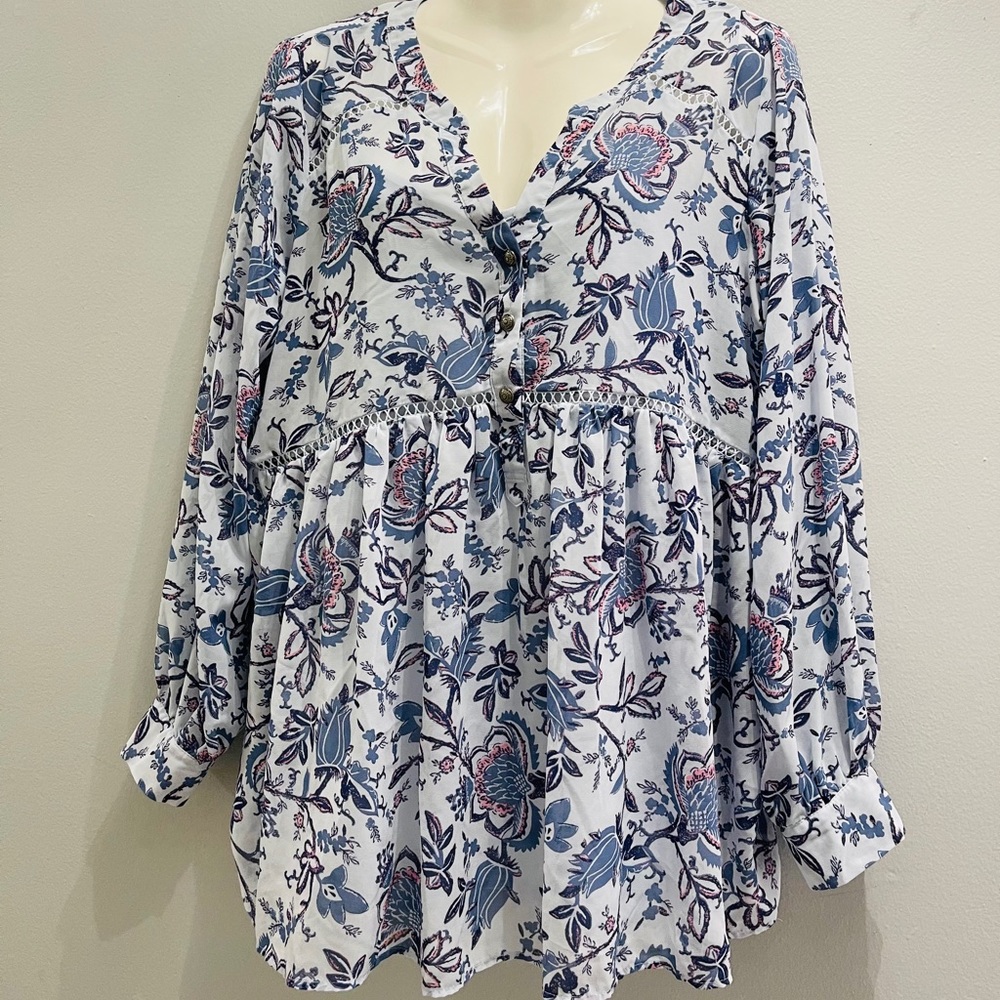 Motherhood blouse size M